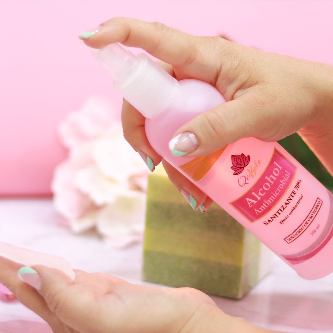 Alcohol Sanitizante al 70% de Qebela